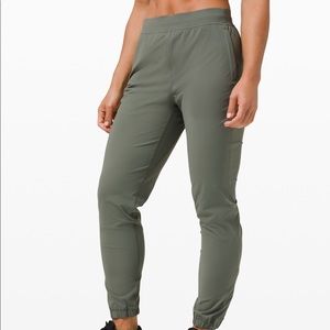 Lululemon’s Adapted State HR Jogger 28”